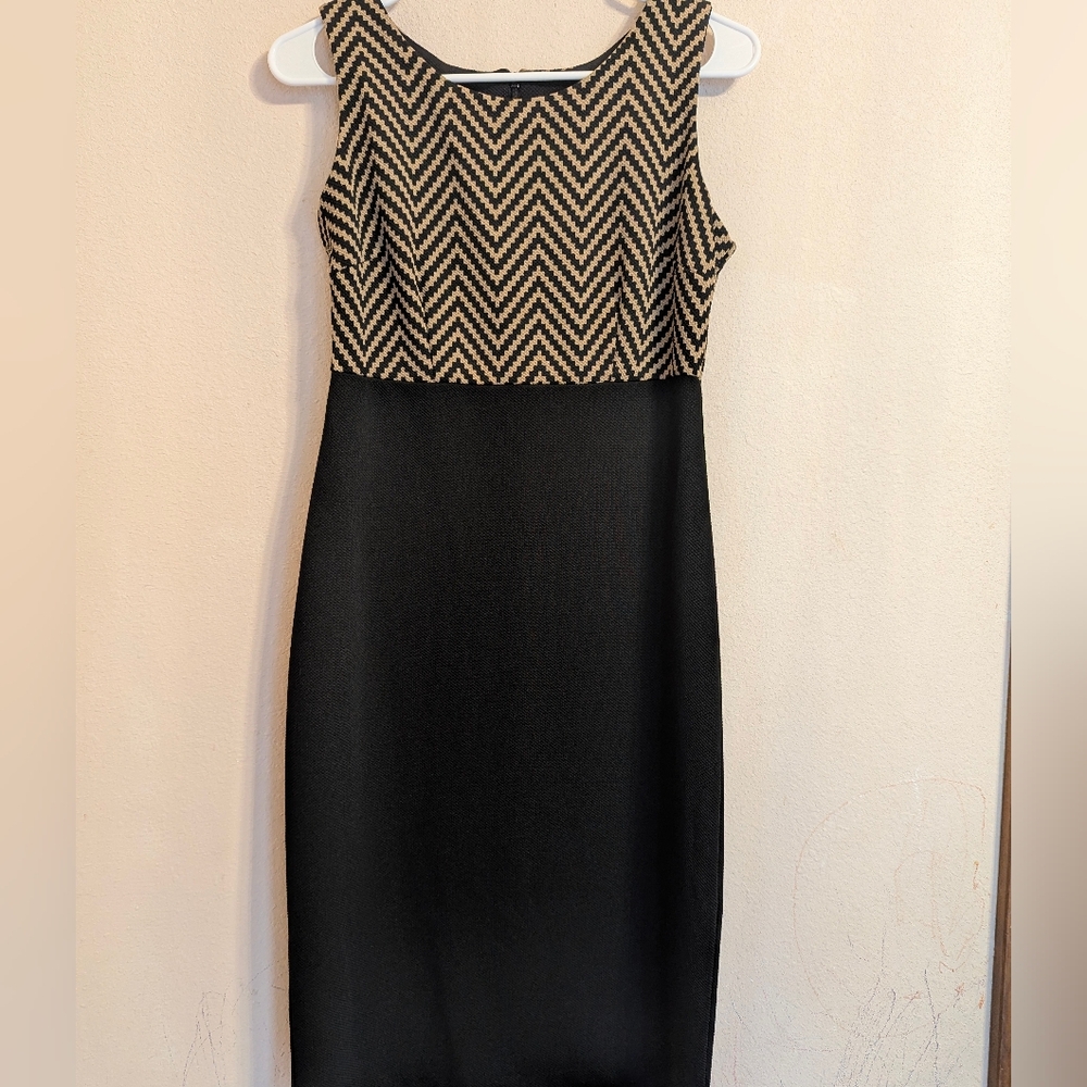 Danny & Nicole Black and Cream Zigzag Dress Size 6 - Picture 2 of 7